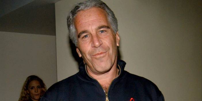 Pedofili Jeffrey Epstein'in 221 Kişinin İsminin Yer Aldığı 'Kara Kitabı' Açık Artırmada