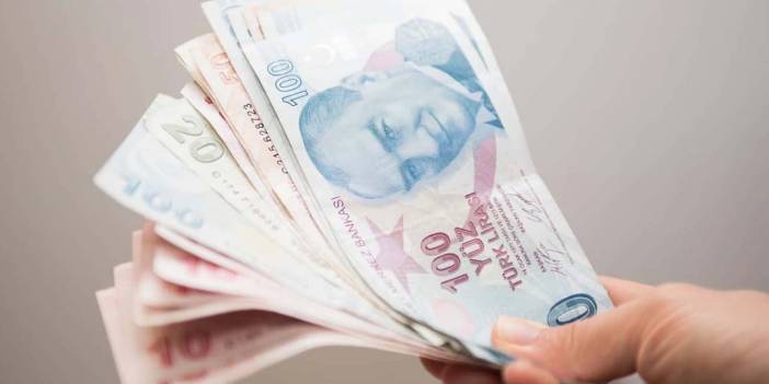 Takdir teşekkür alanlara 10200 lira karne parası veriliyor! İlkokuldan liseye kadar tüm öğrenciler yararlanıyor