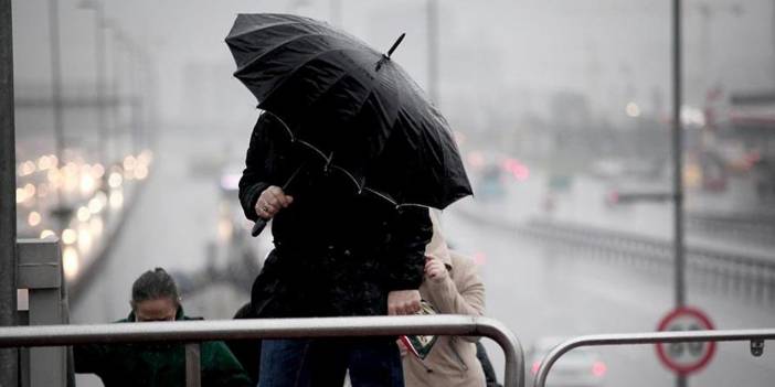 İstanbul'da ani sağanak yağmur kütlelerine dikkat!