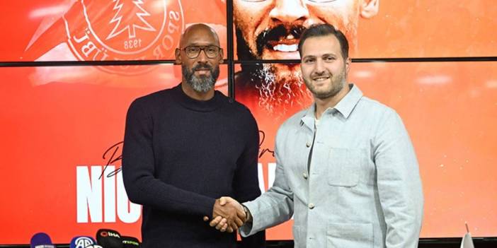 Nicolas Anelka Ümraniyespor'a imzayı attı