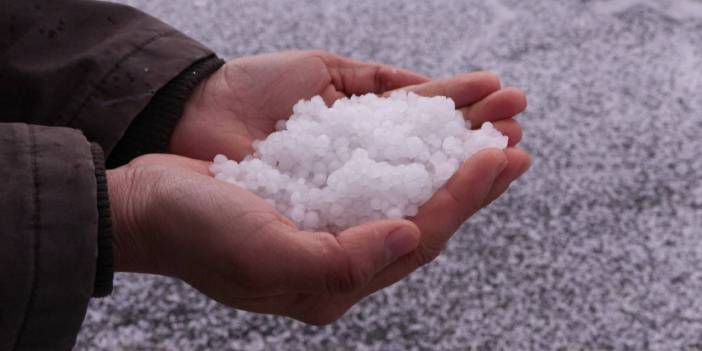 Meteoroloji uyarmıştı, İstanbul'un o ilçesinde dolu yağdı: Kısa sürdü ama şiddetliydi