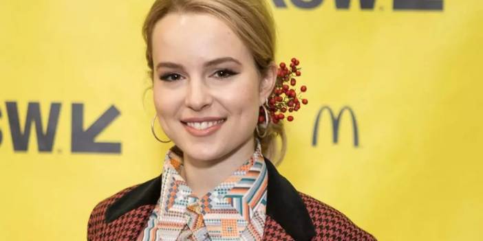 Disney Yıldızı Bridget Mendler, Oyunculuğu Bırakıp Bir Uzay Şirketinin CEO'su Oldu!