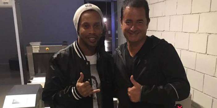 Acun Ilıcalı bombayı patlattı: Ronaldinho, Survivor All Star’a katılıyor