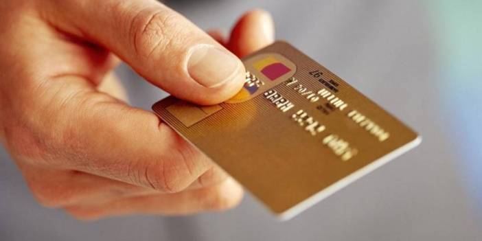 Bankalardan Kredi Kartlarına Yeni Düzenleme: Tüm Kart Limitleri Bu Seviyeye İndirilecek!
