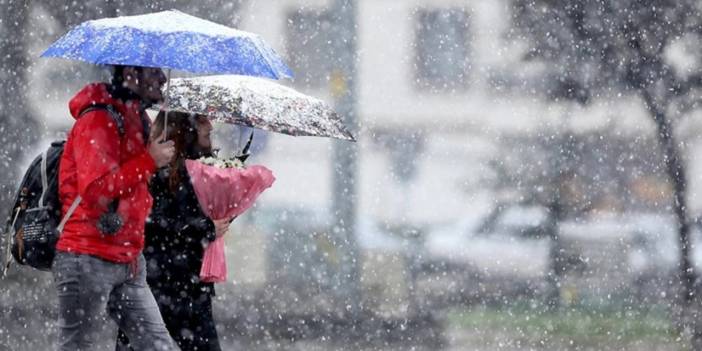 Meteoroloji'den Hafta Ortası Yeni Uyarı! Kar Yağışı ve Sağanak Geliyor