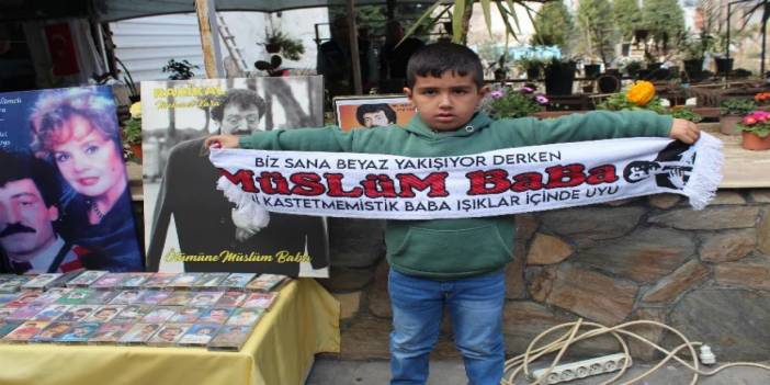 “Müslümcüler” İzmir’de Pilav ve Lokma Dağıttı