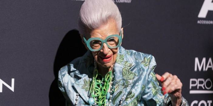 ABD’li moda ikonu Iris Apfel hayatını kaybetti