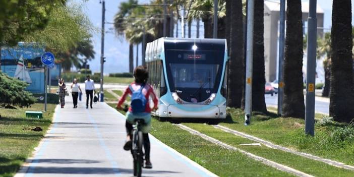 İzmir'de Tramvay Filosu Genişliyor