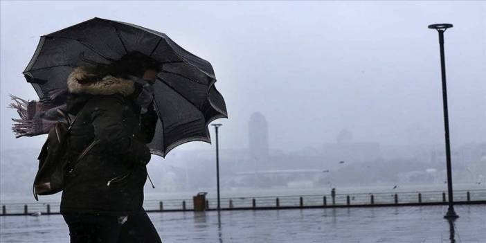 Bugün Hava Nasıl Olacak? Meteoroloji'den Kuvvetli Yağış Uyarısı