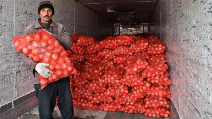 İran'dan soğan ithalatı başladı