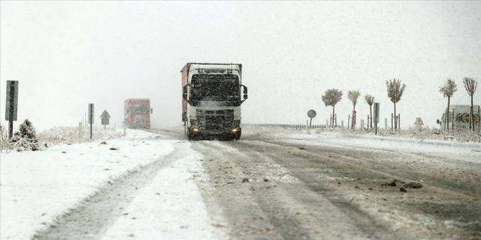 Ardahan, Erzurum ve Kars Karla Kaplandı!  Bazı Bölgelerde Kar Kalınlığı 1,80 Metreye Ulaştı