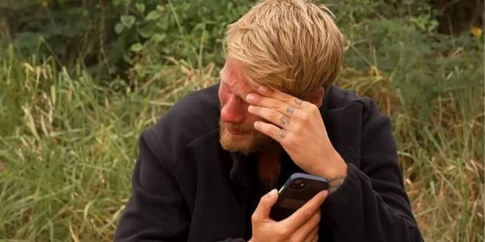 Bebeğini Kaybettiğini Öğrenen Yunus Emre, Gözyaşlarını Tutamadı! Survivor'da Duygusal Anlar