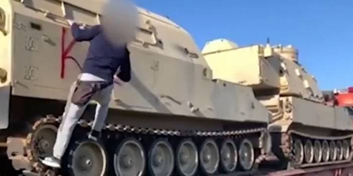 Komünistler Yunanistan'da ABD'nin Tank Trenini Durdurdu