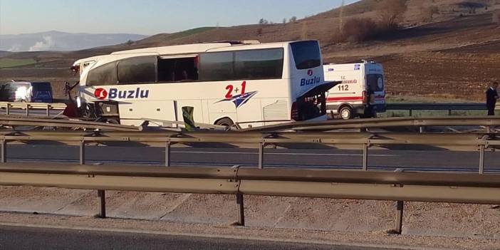 Yürekleri ağza getiren kaza: Yolcu otobüsü kontrolden çıktı