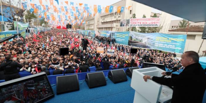 Zam Bekleyen Emekliye  Bakan Şimşek Aracılığıyla Mesaj Verdi