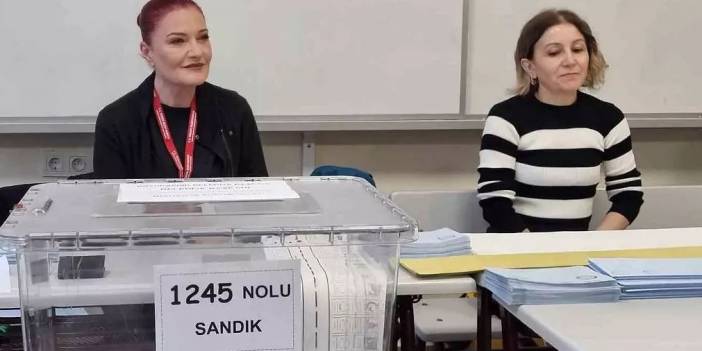 Sandıkta Sürpriz! Karşılarında Candan Erçetin'i Buldular