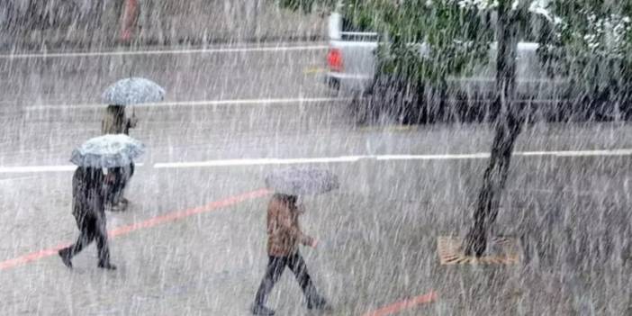 Meteoroloji Bölge Bölge Uyardı: Kuvvetli Sağanak Geliyor!