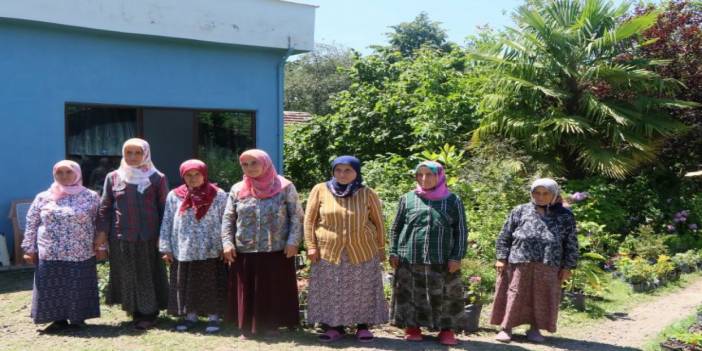 7 Kız Kardeşin Biri Bile Evlenmedi: Bahçelerinde Yetiştirip Tonlarca Satıyorlar