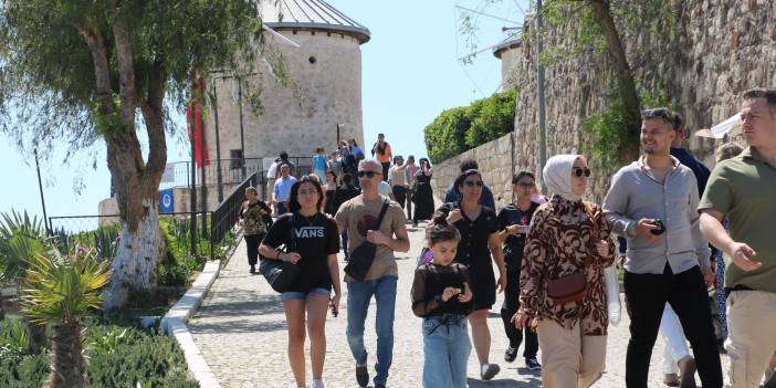 Çeşme'de otellerde boş oda kalmadı!