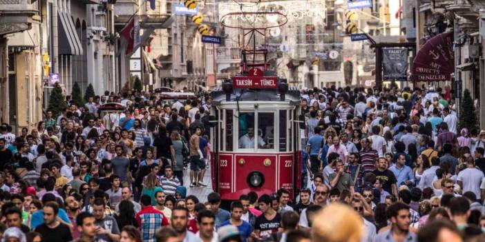 CHP'li Beyoğlu Belediye Başkanı İnan Güney açıkladı: Arapça tabelalar kaldırılacak mı?