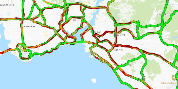 İstanbul'da Bayram Hareketliliği! Trafik Arapsaçına Yakın