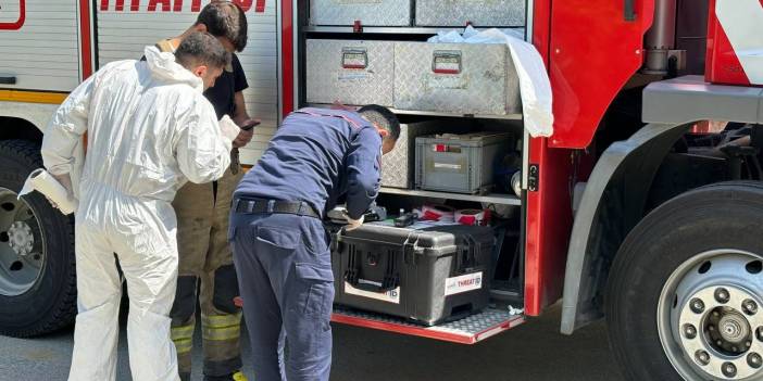 Arnavutköy'de Kimyasal Madde Paniği! Kapağı Açtı Köpürdü