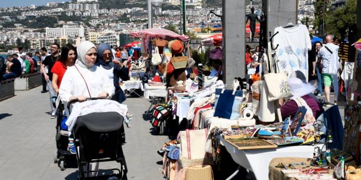 Kuşadası'nda El Emeği Festivali Başladı