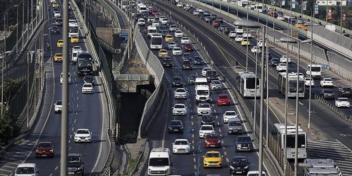 Dönüş Trafiğinde Bunu Yapan Sürücülere Rekor Ceza Kesildi!