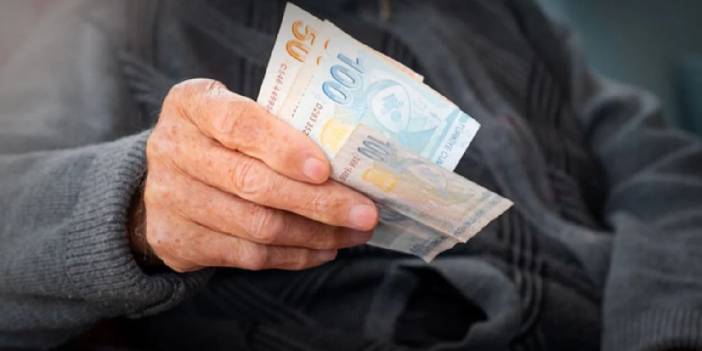 AKP emekliye kapıyı kapadı: Ek zam yok! En düşük emekli maaşı alanın ağzına bir parmak bal çalacak