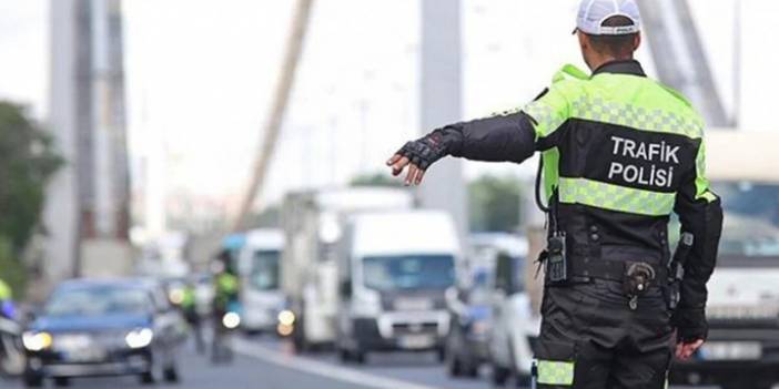 Yeni Uygulama Yürürlüğe Girdi! Bunu Yaptırmadan Trafiğe Çıkanların Arabası Bağlanacak