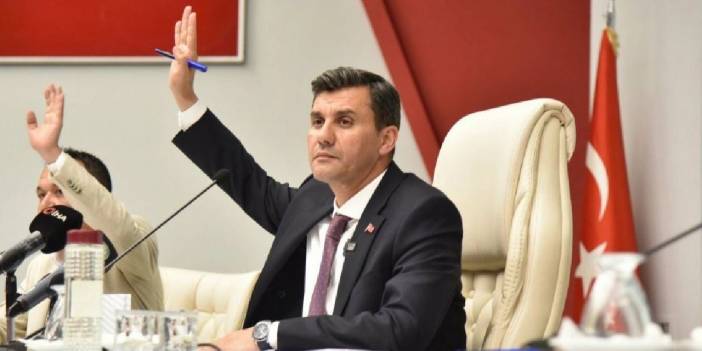 74 Yıl Sonra CHP'ye Geçen Manisa Belediyesi Suya İndirim Yaptı