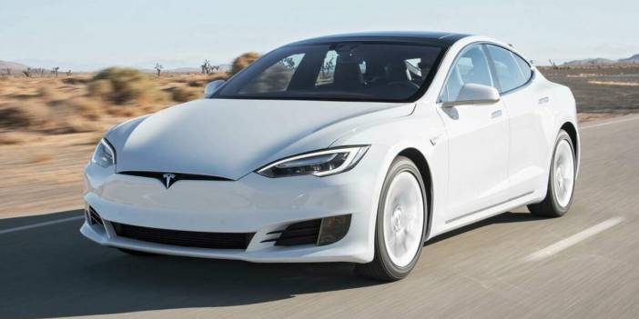 Tesla’dan büyük indirim! Elektrikli araç fiyatları düştü