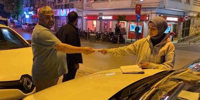 ATM'de Unutulan Parayı Polise Teslim Etti