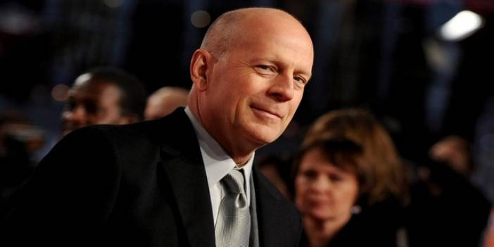 Ünlü Yapımcı: Bruce Willis set çalışanlarına cebinden para verirdi