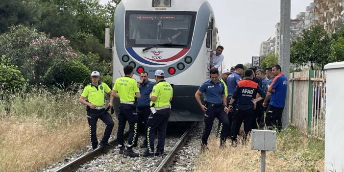 Aydın'da Facia: Tren Çarpan 18 Yaşındaki Genç Hayatını Kaybetti!