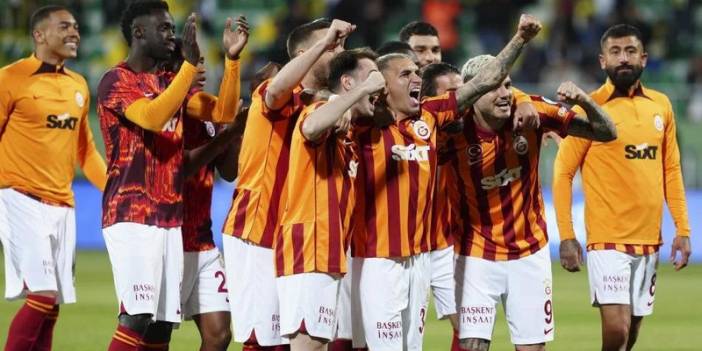 Galatasaray, Adana'ya gitti: Kadroda sürpriz eksik