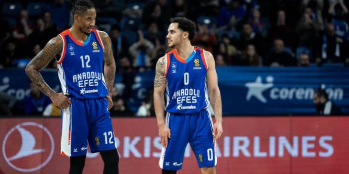 Anadolu Efes'ten Yıldız Oyuncusuyla 4 Yıllık İmza