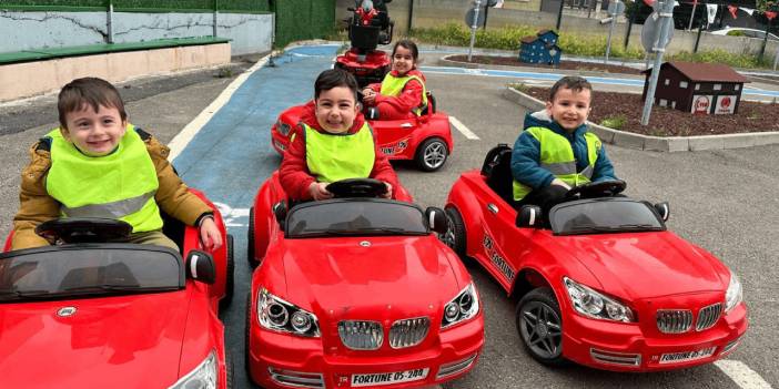 Kartal Belediyesi'nden Çocuklara Trafik Ve İlk Yardım Eğitimi