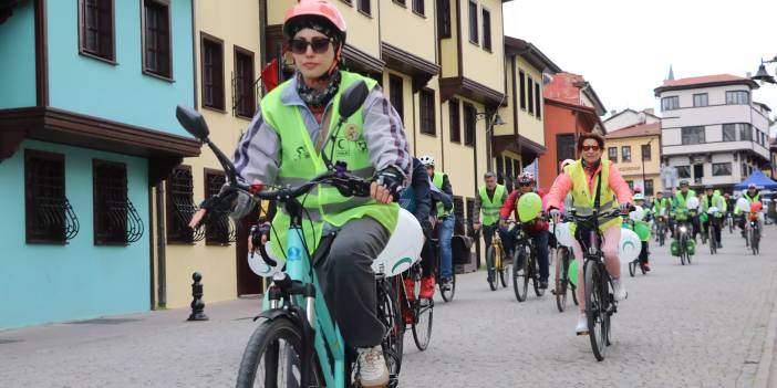 200 kişi sağlıklı yaşam için pedal bastı