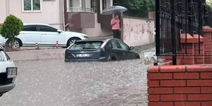 Adana ve Hatay'ı Sağanak Vurdu