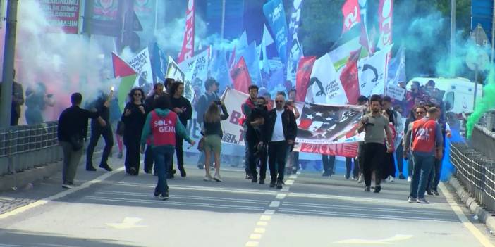 Taksim'den Dolmabahçe'ye 'Bağımsızlık Yürüyüşü'