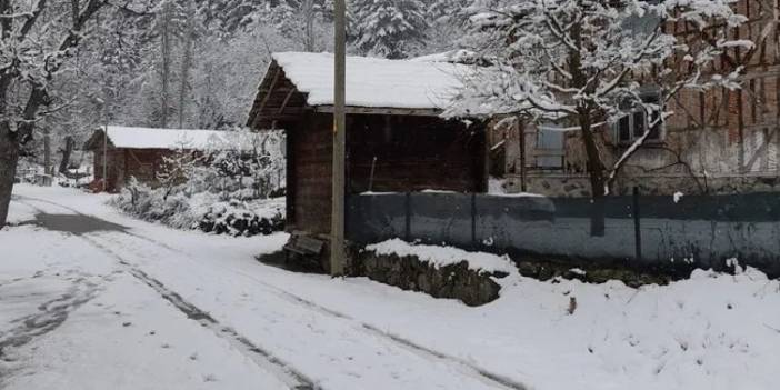 Çorum'a Yağan Kar 10 Santimetreyi Aştı