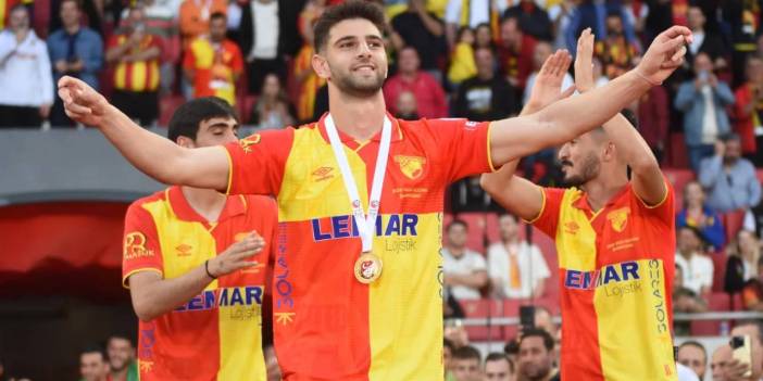 Süper Lig'e Çıkan Göztepe'de 2 Ayrılık