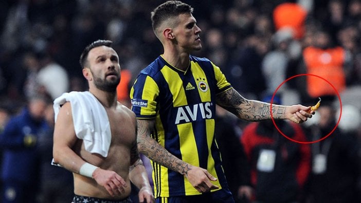 Skrtel'a tribünden tespih atıldı!