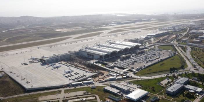 Birleşik Arap Emirliğinden gelip İstanbul'un ünlü havalimanını satın alıyor!