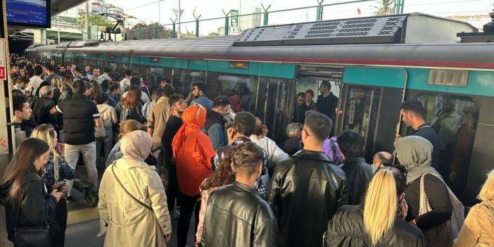 Marmaray'da İntihar: Seferler Durduruldu