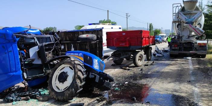 Beton Mikseriyle Traktör Çarpıştı: 3 Kişi Yaralı!