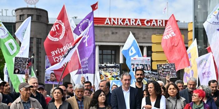 10 Ekim Gar Katliamı'nda Hayatını Kaybedenler Anıldı