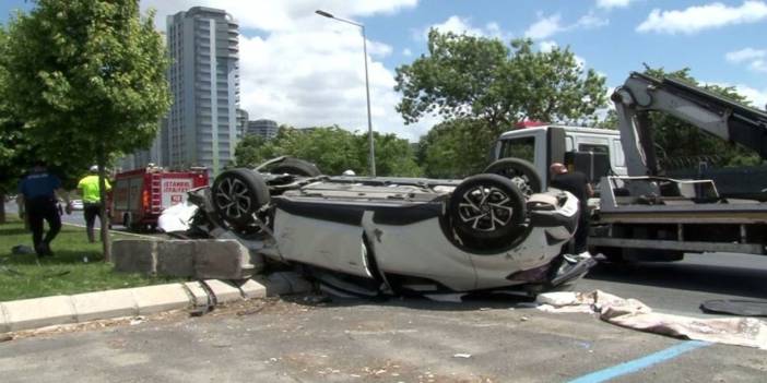 Bakırköy'de Feci Kaza: Takla Atan Araçta 3 Kişi Yaralandı