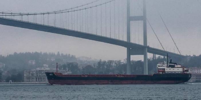 İstanbul Boğazı Gemi Trafiğine Kapatıldı